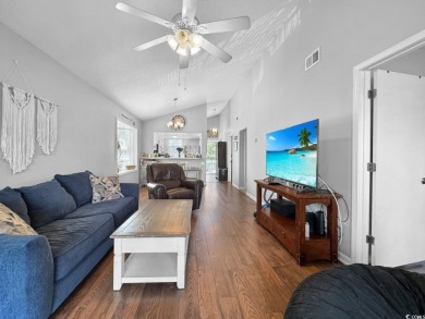 Welcome to this well-maintained 2-bedroom, 2-bath end unit on Heron Point Golf Club in South Carolina - for sale on GolfHomes.com, golf home, golf lot
