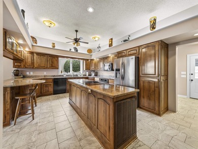 Stunning WATERFRONT on 380 acre Lake Coronado! 3 Bed/2.5 Bath on Coronado Golf Course in Arkansas - for sale on GolfHomes.com, golf home, golf lot