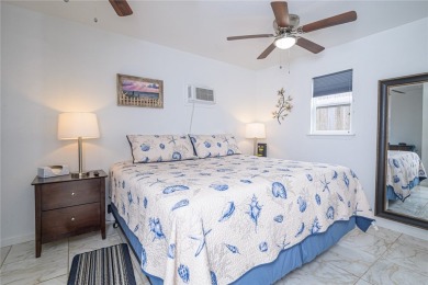 Charming and fully furnished 2-bedroom, 1-bath Cottage with a on Rockport Country Club in Texas - for sale on GolfHomes.com, golf home, golf lot