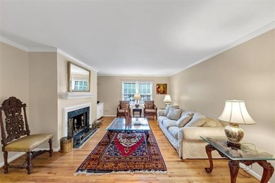 Welcome home to a premier, renovated 3 bedroom, 2 bath flat that on Cross Creek Golf Course in Georgia - for sale on GolfHomes.com, golf home, golf lot