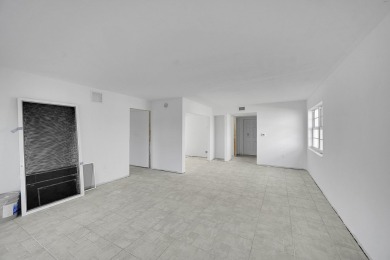 SELLER IS MOTIVATED. 2/2 LUXURY DELUXE 1st. FLOOR. Create your on Kings Point Golf -Flanders Way in Florida - for sale on GolfHomes.com, golf home, golf lot