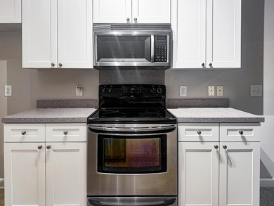 Downsizing? Searching for a winter escape? Craving that on Legend Oaks Plantation Golf Club in South Carolina - for sale on GolfHomes.com, golf home, golf lot