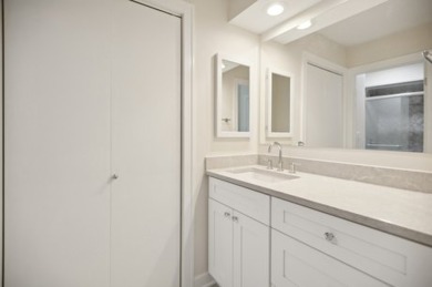 Beautiful complete remodel of 2 bed 2.1 bath Manor townhome with on Bob-O-Link Golf Club in Illinois - for sale on GolfHomes.com, golf home, golf lot