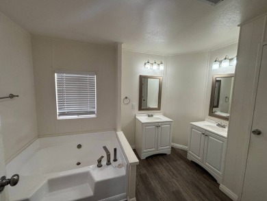 Brand New Listing!      Come check out this newly listed home on Hemet West Mobile Estates in California - for sale on GolfHomes.com, golf home, golf lot