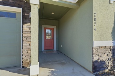 This beautifully refreshed, custom-built single-level home by on Horn Rapids Golf Club in Washington - for sale on GolfHomes.com, golf home, golf lot