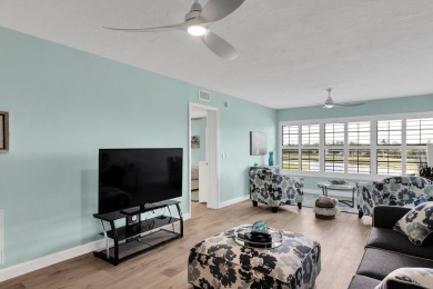 Beautifully renovated 2 BD/2 BA situated on Executive Golf on Vista Plantation Golf Club in Florida - for sale on GolfHomes.com, golf home, golf lot