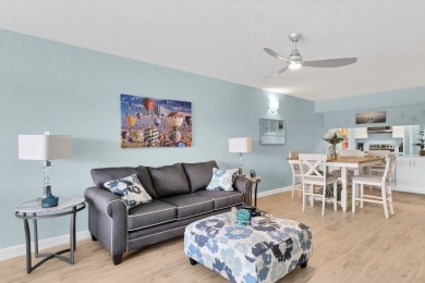 Beautifully renovated 2 BD/2 BA situated on Executive Golf on Vista Plantation Golf Club in Florida - for sale on GolfHomes.com, golf home, golf lot