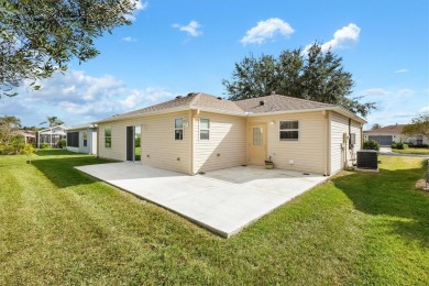 NO BOND! ROOF 2020. Unique 3/2 Austin model In the Village of on The Links of Spruce Creek in Florida - for sale on GolfHomes.com, golf home, golf lot