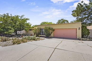 Great opportunity in Four Hills Village! This 3-bedroom, 3-bath on The Canyon Club in New Mexico - for sale on GolfHomes.com, golf home, golf lot