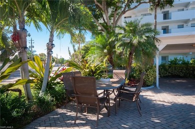 NEW Pictures!!!  Rare RENOVATED CORNER UNIT with views of pool on High Point Country Club in Florida - for sale on GolfHomes.com, golf home, golf lot