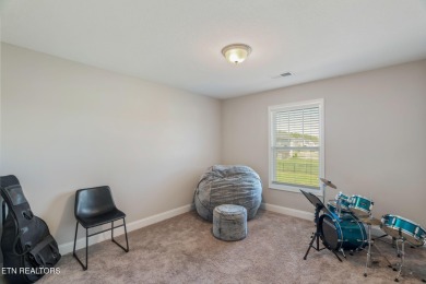 Welcome to this beautifully maintained all-brick END UNIT on The Preserve 9 Hole Golf Course in Tennessee - for sale on GolfHomes.com, golf home, golf lot
