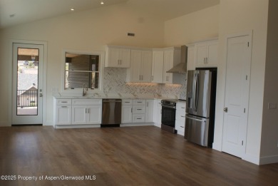 PLAY WHERE YOU LIVE

New Home in Lakota Canyon Ranch offers on Lakota Canyon Ranch and Golf Club in Colorado - for sale on GolfHomes.com, golf home, golf lot
