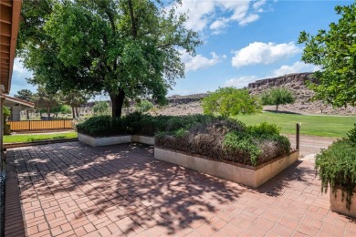 This 3285 livable sq. ft home backs up to the sceni 3rd hole of on Cerbat Cliffs Golf Course in Arizona - for sale on GolfHomes.com, golf home, golf lot