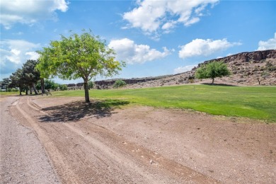 This 3285 livable sq. ft home backs up to the sceni 3rd hole of on Cerbat Cliffs Golf Course in Arizona - for sale on GolfHomes.com, golf home, golf lot