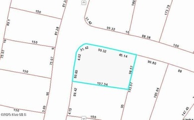 Beautiful Live Oak trees adorn this large corner lot in on Harbour Point Golf Club in North Carolina - for sale on GolfHomes.com, golf home, golf lot