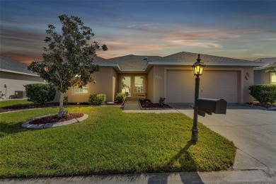 Under contract-accepting backup offers. WOW - INCREIBLE PRICE on Kings Gate Golf Club in Florida - for sale on GolfHomes.com, golf home, golf lot