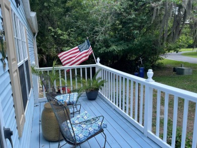 Your Private Retreat Awaits in Ocala!   A 55+ community in on Ocala Palms Golf and Country Club in Florida - for sale on GolfHomes.com, golf home, golf lot