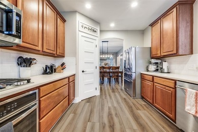 Welcome to 1618 Creekside Drive -- where comfort, community, and on Oakmont Country Club in Texas - for sale on GolfHomes.com, golf home, golf lot