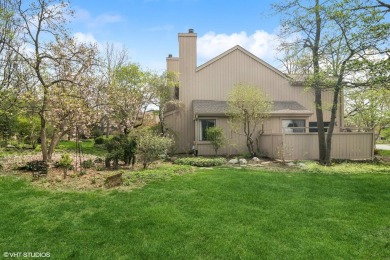 This end unit townhouse has been recently updated throughout on Pine Meadow Golf Club in Illinois - for sale on GolfHomes.com, golf home, golf lot
