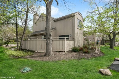 This end unit townhouse has been recently updated throughout on Pine Meadow Golf Club in Illinois - for sale on GolfHomes.com, golf home, golf lot