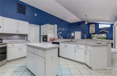 Welcome to your retreat in the heart of Citrus County! This on Twisted Oaks Golf Club in Florida - for sale on GolfHomes.com, golf home, golf lot