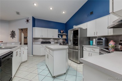 Welcome to your retreat in the heart of Citrus County! This on Twisted Oaks Golf Club in Florida - for sale on GolfHomes.com, golf home, golf lot