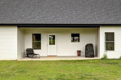This like-new construction, 3 bedroom, 2 bathroom ranch is ready on Rolling Meadows Golf Course in Indiana - for sale on GolfHomes.com, golf home, golf lot