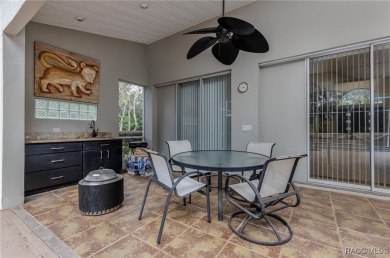 Welcome to your retreat in the heart of Citrus County! This on Twisted Oaks Golf Club in Florida - for sale on GolfHomes.com, golf home, golf lot