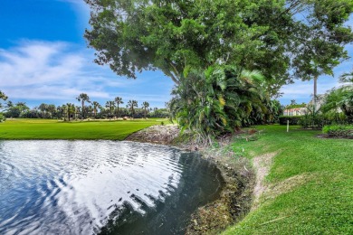 Charming 2 bedroom, 2 bathroom Villa, covered parking for 2 on The President Country Club in Florida - for sale on GolfHomes.com, golf home, golf lot