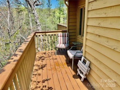 Newly renovated with brand new furnishings, fresh interior paint on Rumbling Bald Resort on Lake Lure in North Carolina - for sale on GolfHomes.com, golf home, golf lot