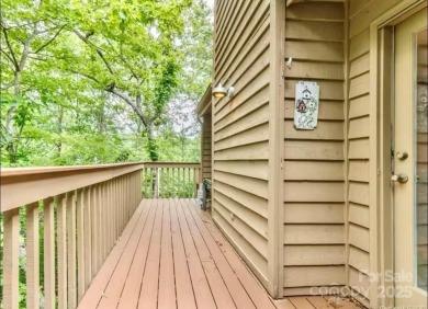 Newly renovated with brand new furnishings, fresh interior paint on Rumbling Bald Resort on Lake Lure in North Carolina - for sale on GolfHomes.com, golf home, golf lot