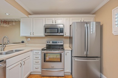 Updated one-bedroom, one-bath condo in Leisure Condominiums with on Holiday Golf Club in Florida - for sale on GolfHomes.com, golf home, golf lot