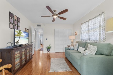 Stunning 2-bedroom, 2-bathroom condo in the highly desirable 55+ on Kings Point Golf -Flanders Way in Florida - for sale on GolfHomes.com, golf home, golf lot