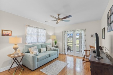 Stunning 2-bedroom, 2-bathroom condo in the highly desirable 55+ on Kings Point Golf -Flanders Way in Florida - for sale on GolfHomes.com, golf home, golf lot