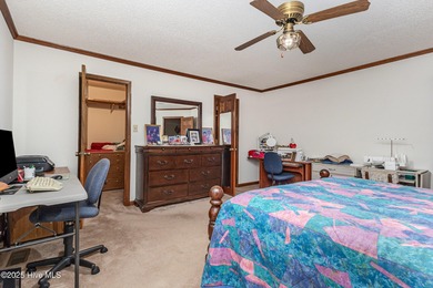 5.09 percent Assumable VA with Roam! Upgraded roof (2022) and a on Sandy Ridge Country Club in North Carolina - for sale on GolfHomes.com, golf home, golf lot