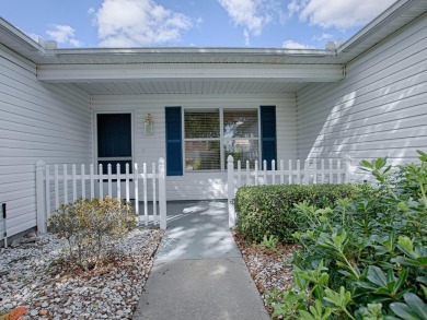 BOND PAID and 2000 ROOF on this LOVELY UPGRADED 3/2 AMARILLO on The Links of Spruce Creek in Florida - for sale on GolfHomes.com, golf home, golf lot