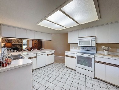 Stunning Pool Home on the Oaks Golf Course - 198 E Hartford St on Citrus Hills Golf Club in Florida - for sale on GolfHomes.com, golf home, golf lot