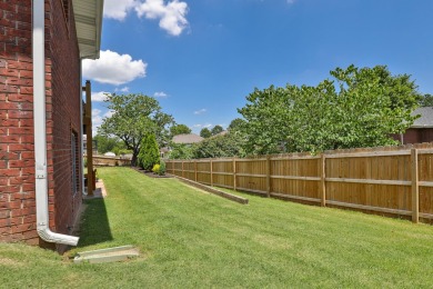 ''Move-in ready'' is an understatement for 209 Northgate in on Windmill Ridge Golf Course in Missouri - for sale on GolfHomes.com, golf home, golf lot