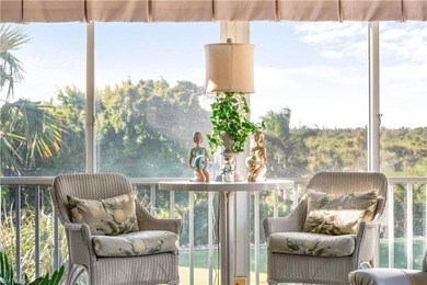 Perched on the top floor of the sought-after Cambridge on Lexington Country Club in Florida - for sale on GolfHomes.com, golf home, golf lot