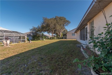 Introducing this cozy 2-bedroom, 2-bathroom home located in the on Twisted Oaks Golf Club in Florida - for sale on GolfHomes.com, golf home, golf lot