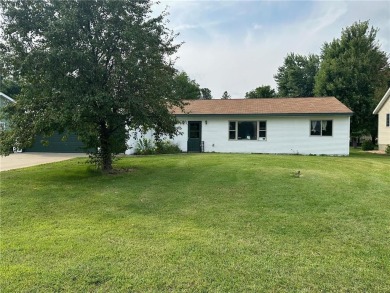 Great opportunity to own this nice patio home,  Built in 2005 on Meadowlark Country Club in Minnesota - for sale on GolfHomes.com, golf home, golf lot