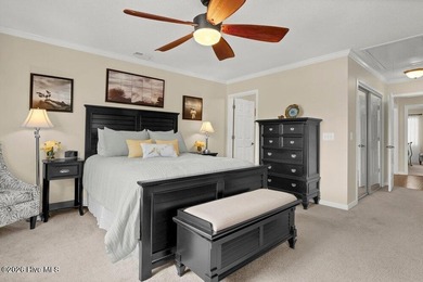 Sunny and bright townhome just minutes from Wrightsville Beach on Inland Greens Golf Course in North Carolina - for sale on GolfHomes.com, golf home, golf lot