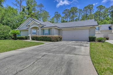 Welcome to easy, low-maintenance living in the heart of Fleming on Golf Club At Fleming Island in Florida - for sale on GolfHomes.com, golf home, golf lot
