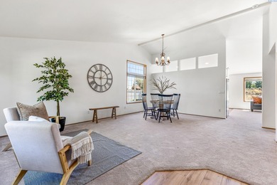 MLS# 289701 Welcome to a golf course retreat--an elegant on Horn Rapids Golf Club in Washington - for sale on GolfHomes.com, golf home, golf lot