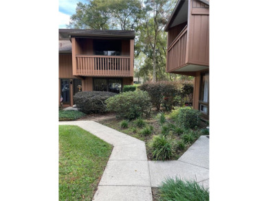 This 2 story Golf View Villa's condo is maintenance free and on Rainbow Springs Golf and Country Club in Florida - for sale on GolfHomes.com, golf home, golf lot