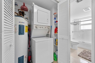Beautiful 3 BR and 2 BA condo fully furnished. Ready to move on Palm-Aire Country Club and Resort - The Oaks in Florida - for sale on GolfHomes.com, golf home, golf lot