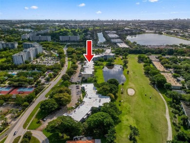 Beautiful 3 BR and 2 BA condo fully furnished. Ready to move on Palm-Aire Country Club and Resort - The Oaks in Florida - for sale on GolfHomes.com, golf home, golf lot