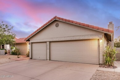 Golf Course Living with Stunning Mountain Views | 3BR + Den | on The Lakes at Ahwatukee in Arizona - for sale on GolfHomes.com, golf home, golf lot