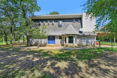 Large family home on beautiful, secluded, and heavily treed lot on Lake Kiowa Golf Course in Texas - for sale on GolfHomes.com, golf home, golf lot