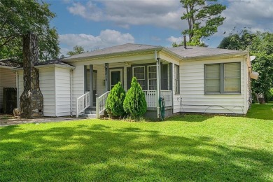 This dollhouse in Broadmoor features a charming kitchen and a on Querbes Park Golf Course in Louisiana - for sale on GolfHomes.com, golf home, golf lot